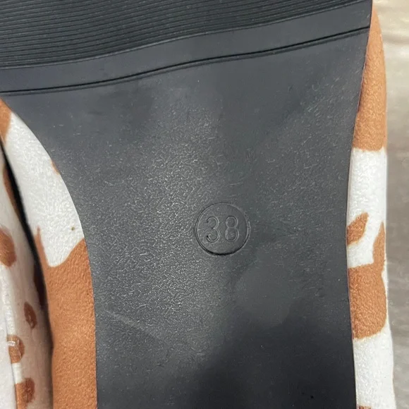 Brown and White Patterned Loafers - Picture 6 of 6